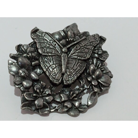 Signed BIRDS & BLOOMS Pin/Brooch Pewter Butterfly & Flowers 1998 Limited Edition - Picture 2 of 6